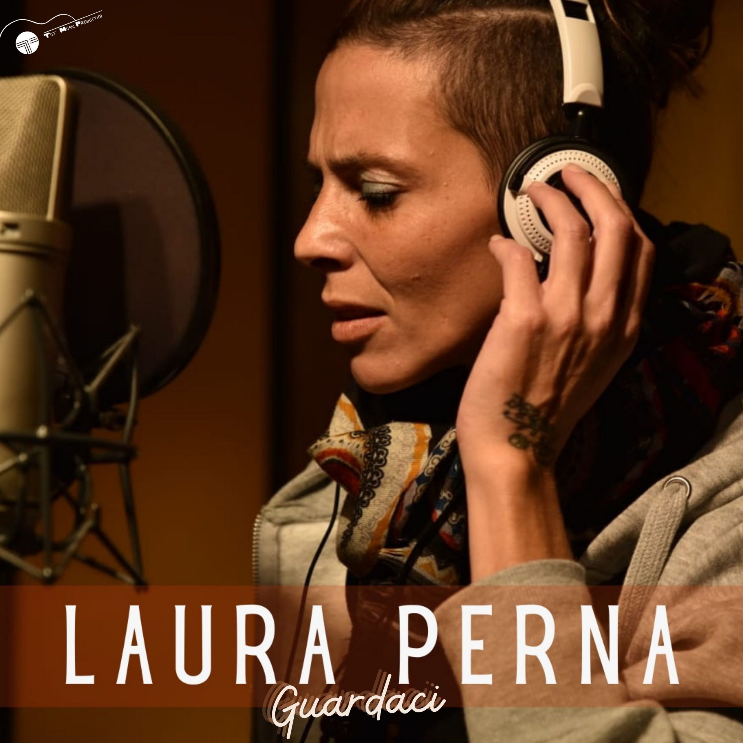 “Guardaci”, il singolo di debutto di Laura Penna