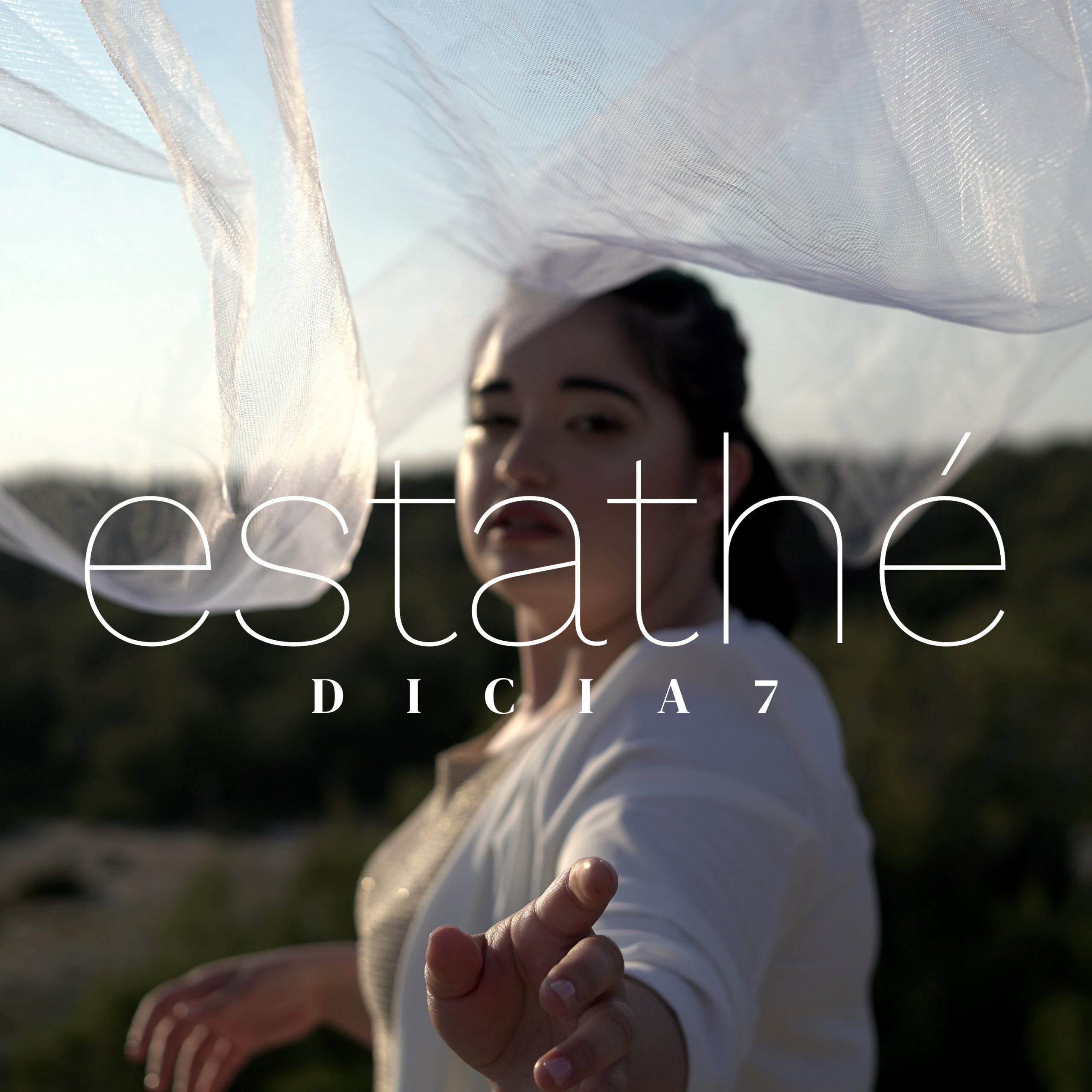 La giovane cantautrice Dicia7 presenta il suo nuovo singolo “Estathé”