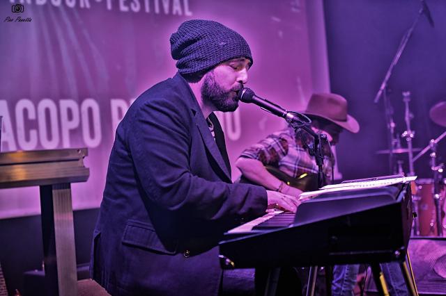Jacopo Persorino, in radio dal 29 settembre “La rivoluzione terrestre” il primo singolo estratto dal terzo disco dell’artista astigiano